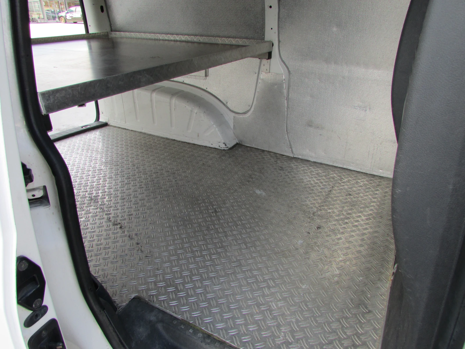 VW Caddy 1.6 tdi, Maxi , Сервизна история!, снимка 10 - Автомобили и джипове - 53765784