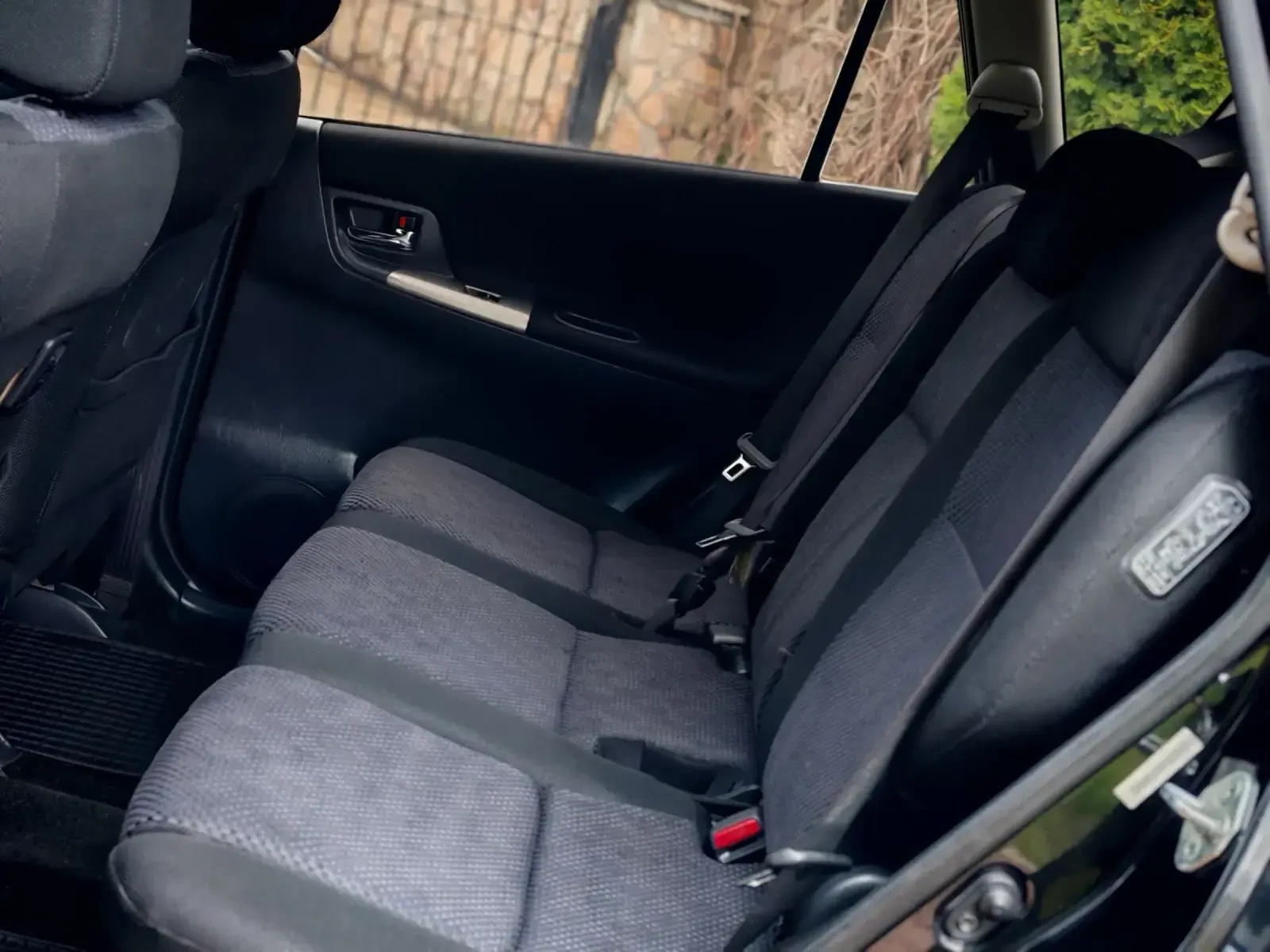 Toyota Corolla verso 2.0D4D(90)* КЛИМАТРОНИК* НОВ ВНОС* , снимка 15 - Автомобили и джипове - 54082900