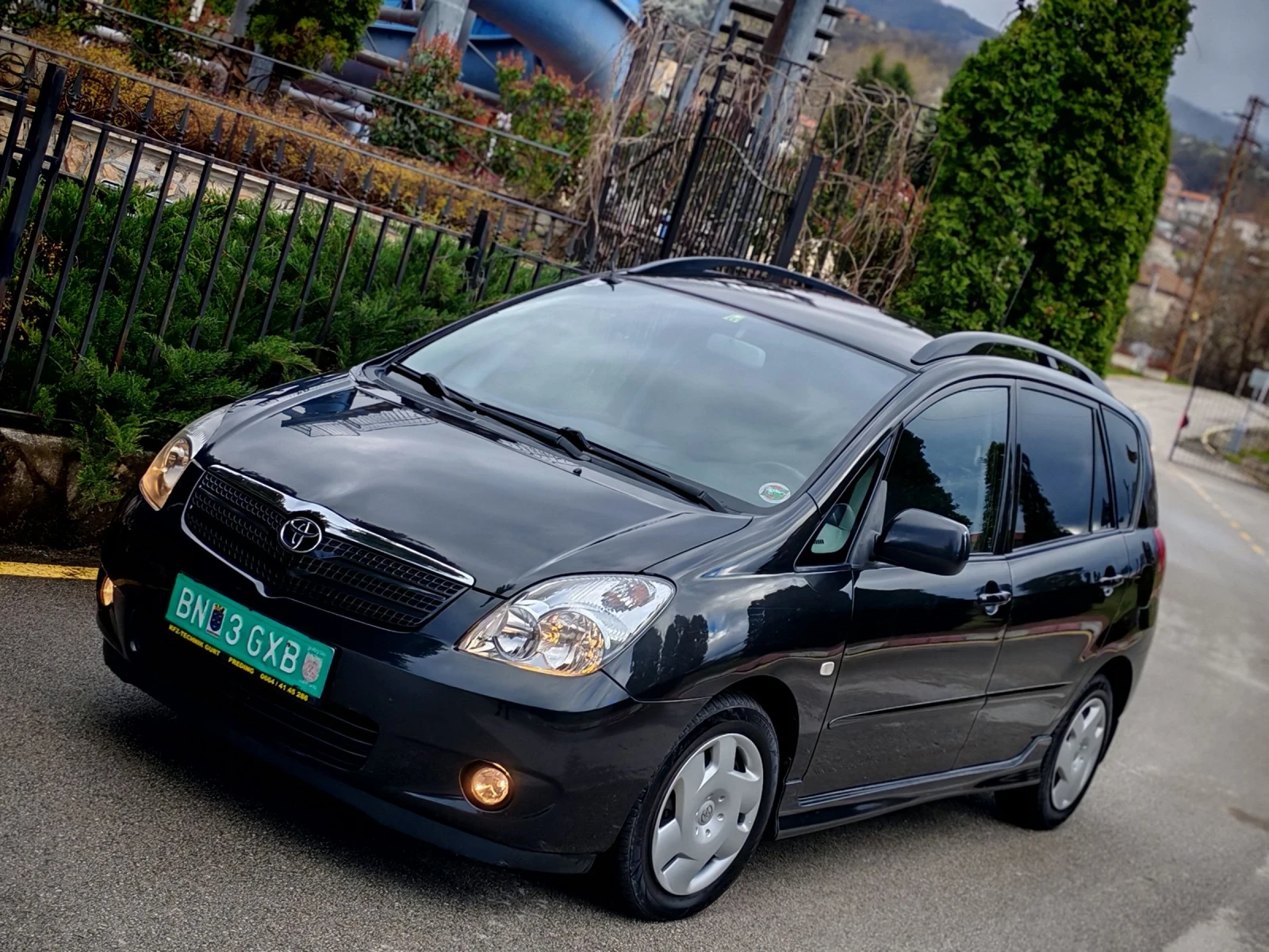 Toyota Corolla verso 2.0D4D(90)* КЛИМАТРОНИК* НОВ ВНОС* , снимка 2 - Автомобили и джипове - 54082900