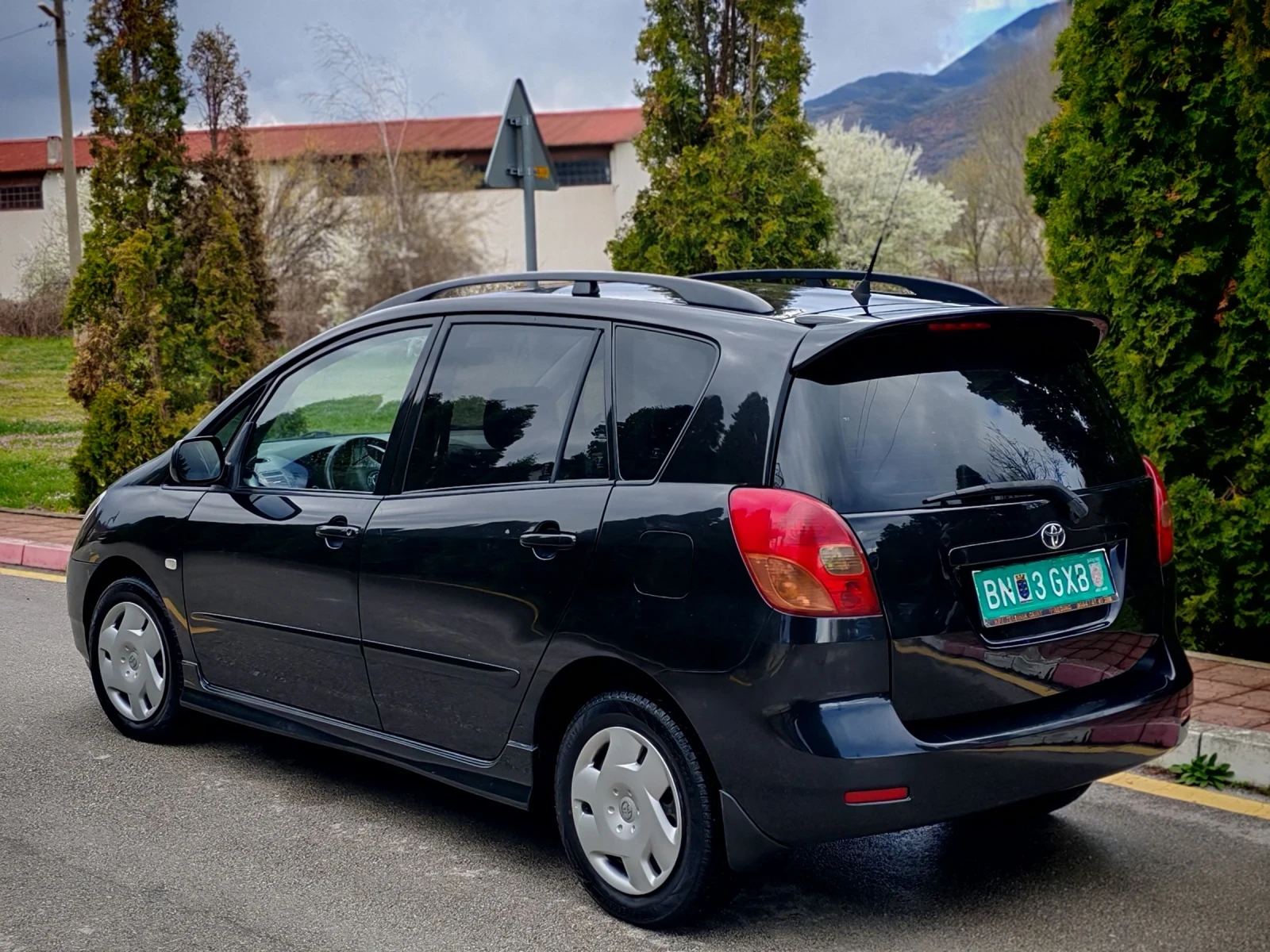 Toyota Corolla verso 2.0D4D(90)* КЛИМАТРОНИК* НОВ ВНОС* , снимка 4 - Автомобили и джипове - 54082900