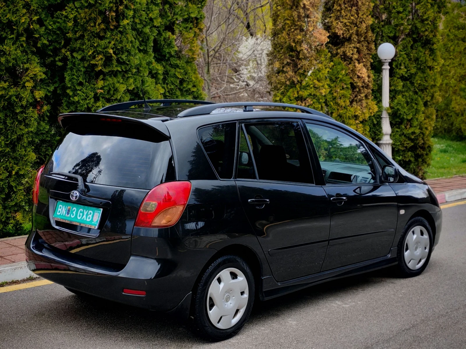 Toyota Corolla verso 2.0D4D(90)* КЛИМАТРОНИК* НОВ ВНОС* , снимка 8 - Автомобили и джипове - 54082900