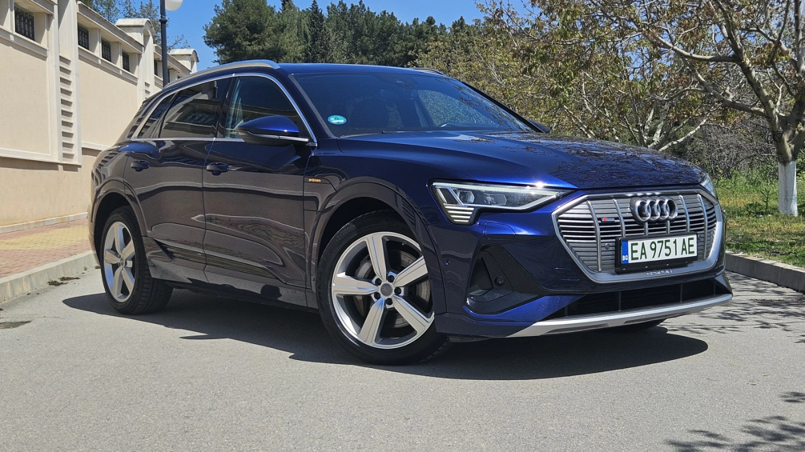 Audi E-Tron 55 | Гаранция | S - line | Голямата батерия
