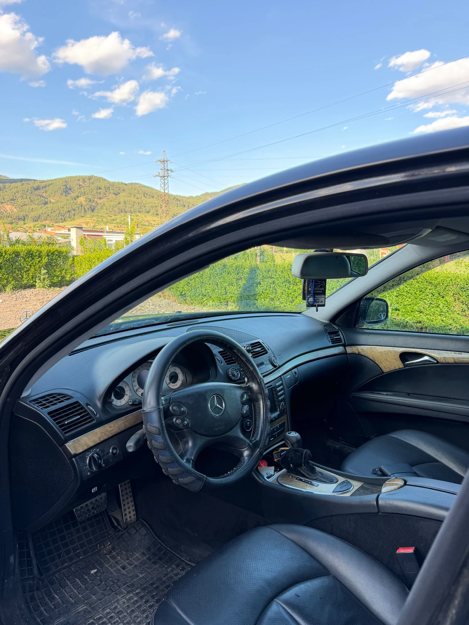 Mercedes-Benz E 320, снимка 4 - Автомобили и джипове - 54714501