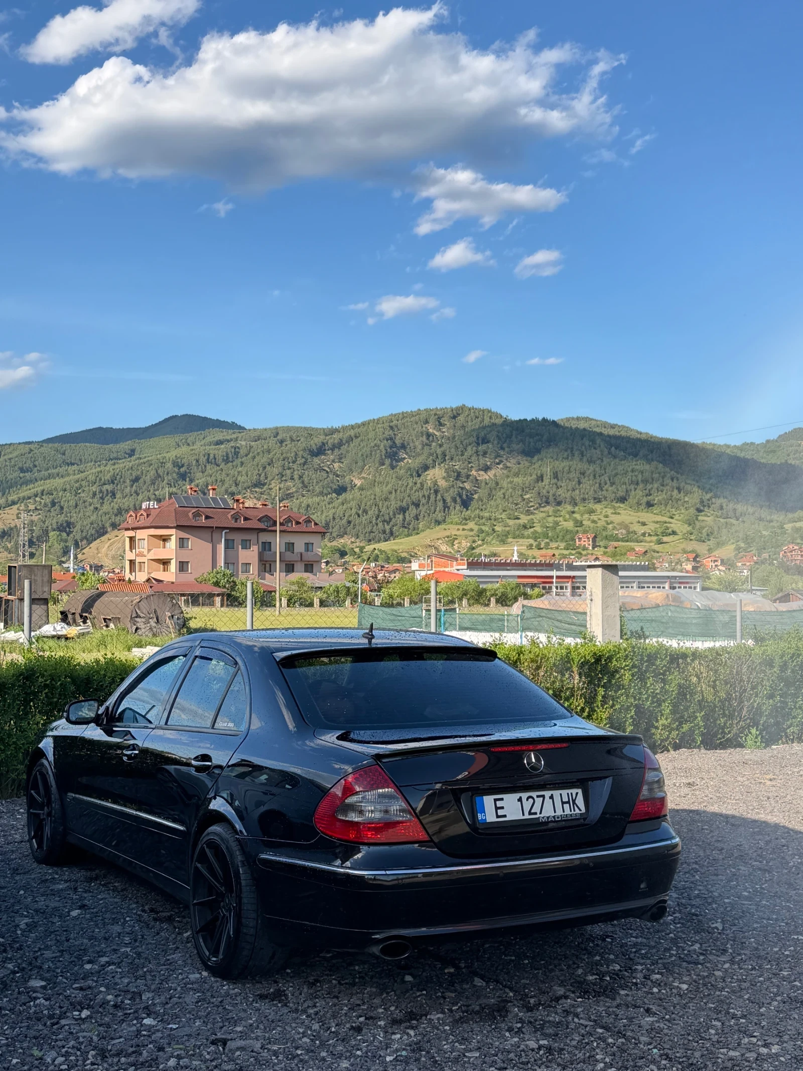 Mercedes-Benz E 320, снимка 3 - Автомобили и джипове - 54714501