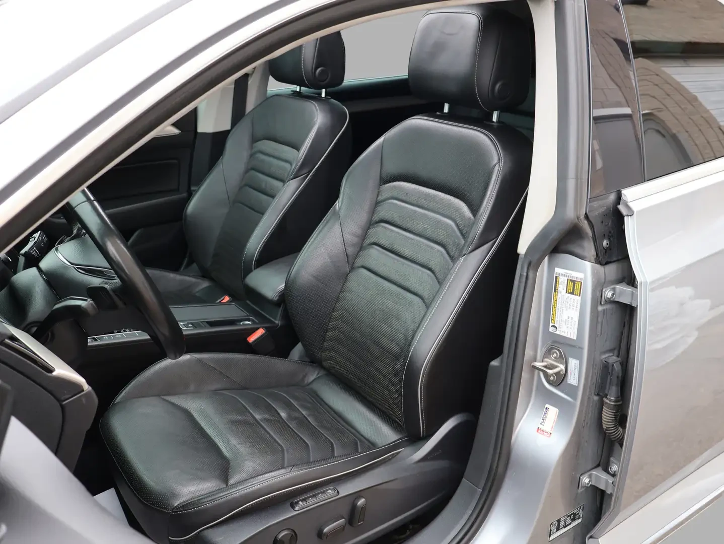 VW Arteon, снимка 12 - Автомобили и джипове - 54882941