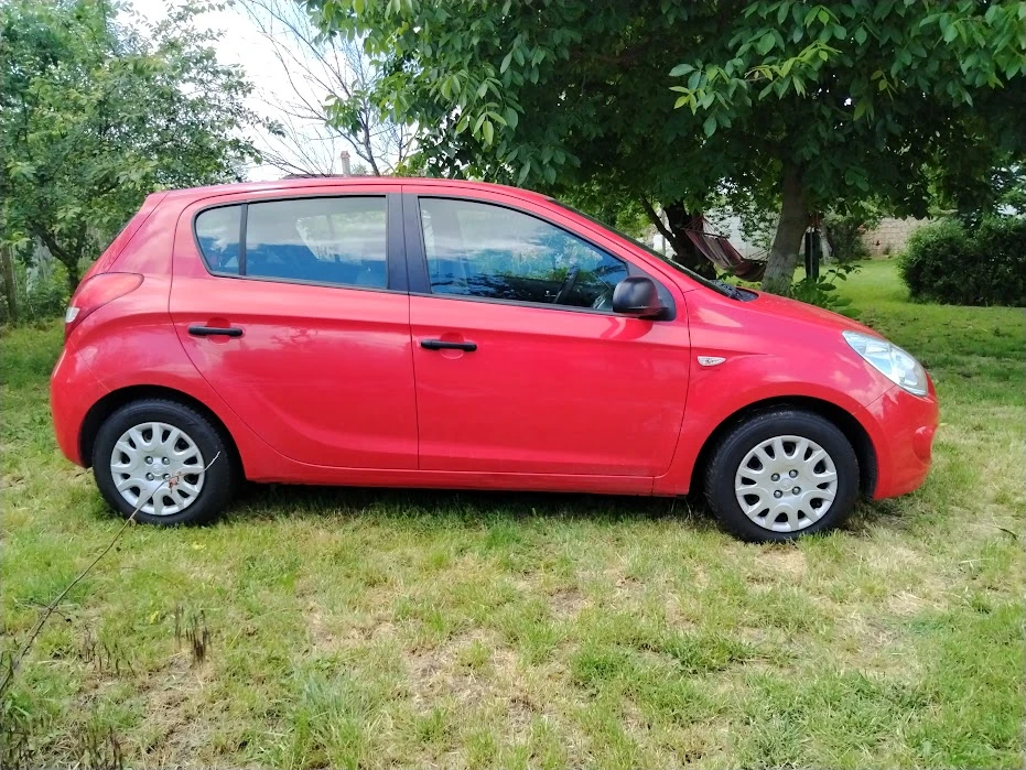 Hyundai I20 1, 25i, 136хл.к отличен, снимка 2 - Автомобили и джипове - 54939718