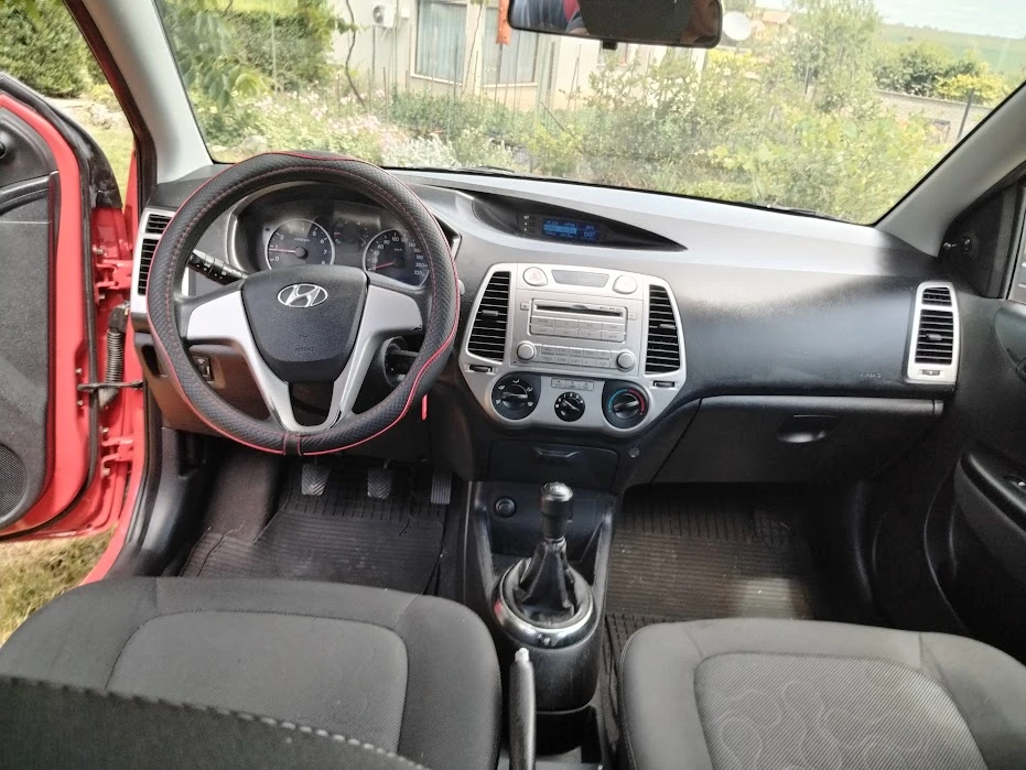 Hyundai I20 1, 25i, 136хл.к отличен, снимка 13 - Автомобили и джипове - 54939718