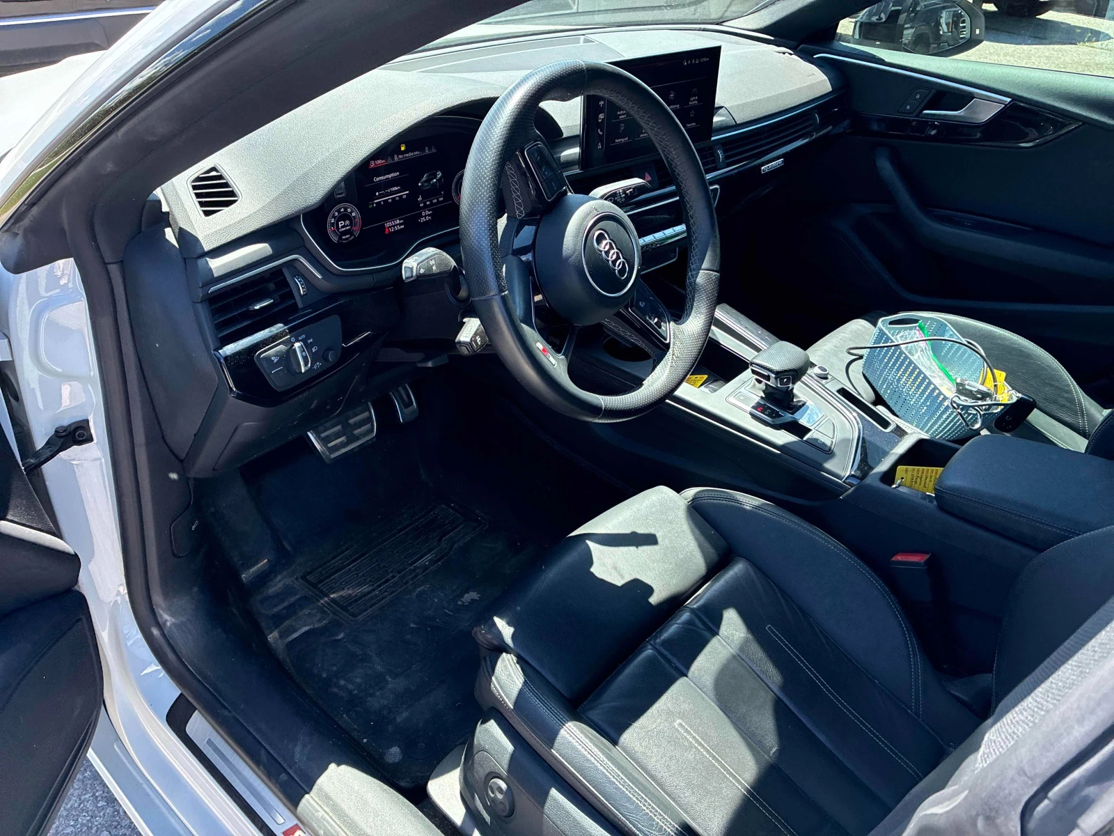 Audi A5 Progressiv * Keyless * CARFAX * АВТО КРЕДИТ * , снимка 8 - Автомобили и джипове - 54991279