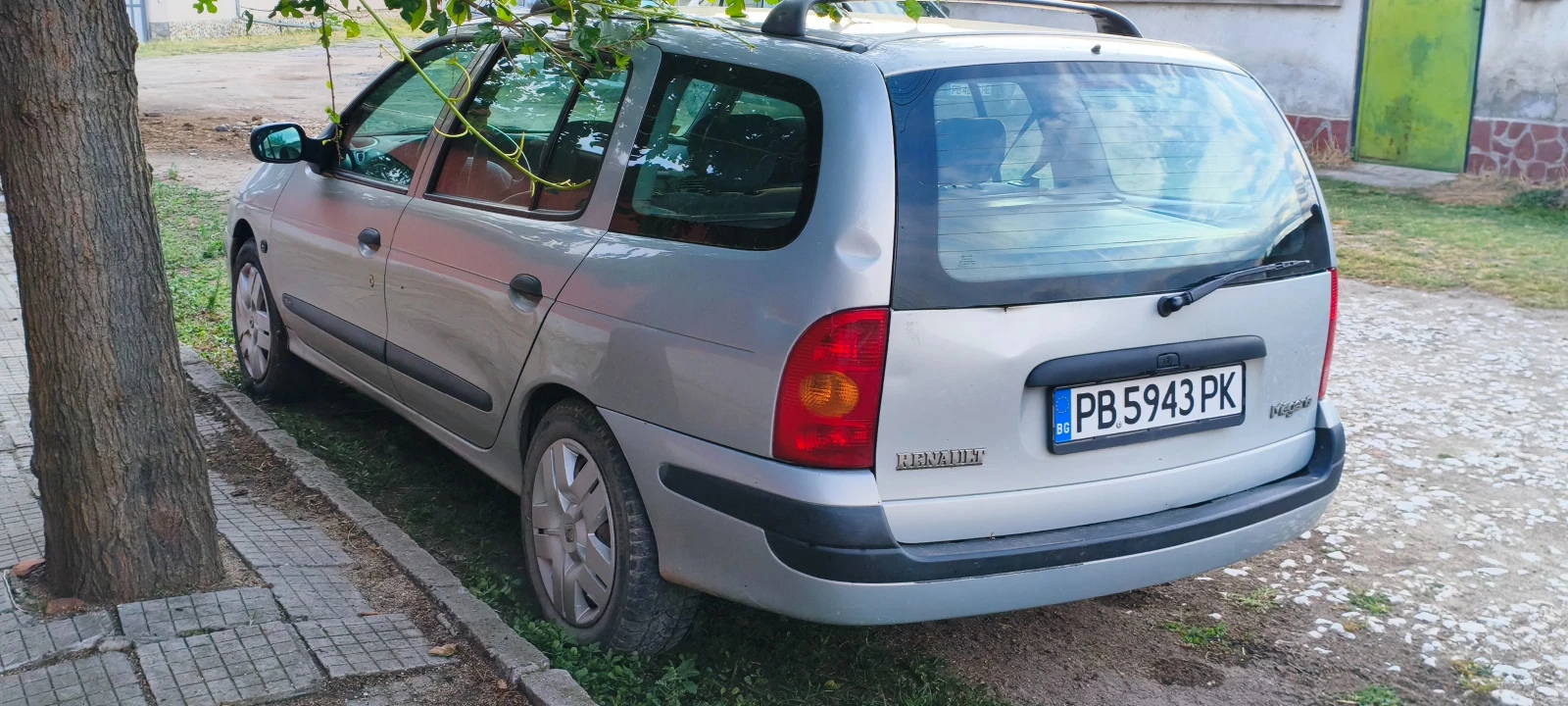 Renault Megane, снимка 6 - Автомобили и джипове - 55255427