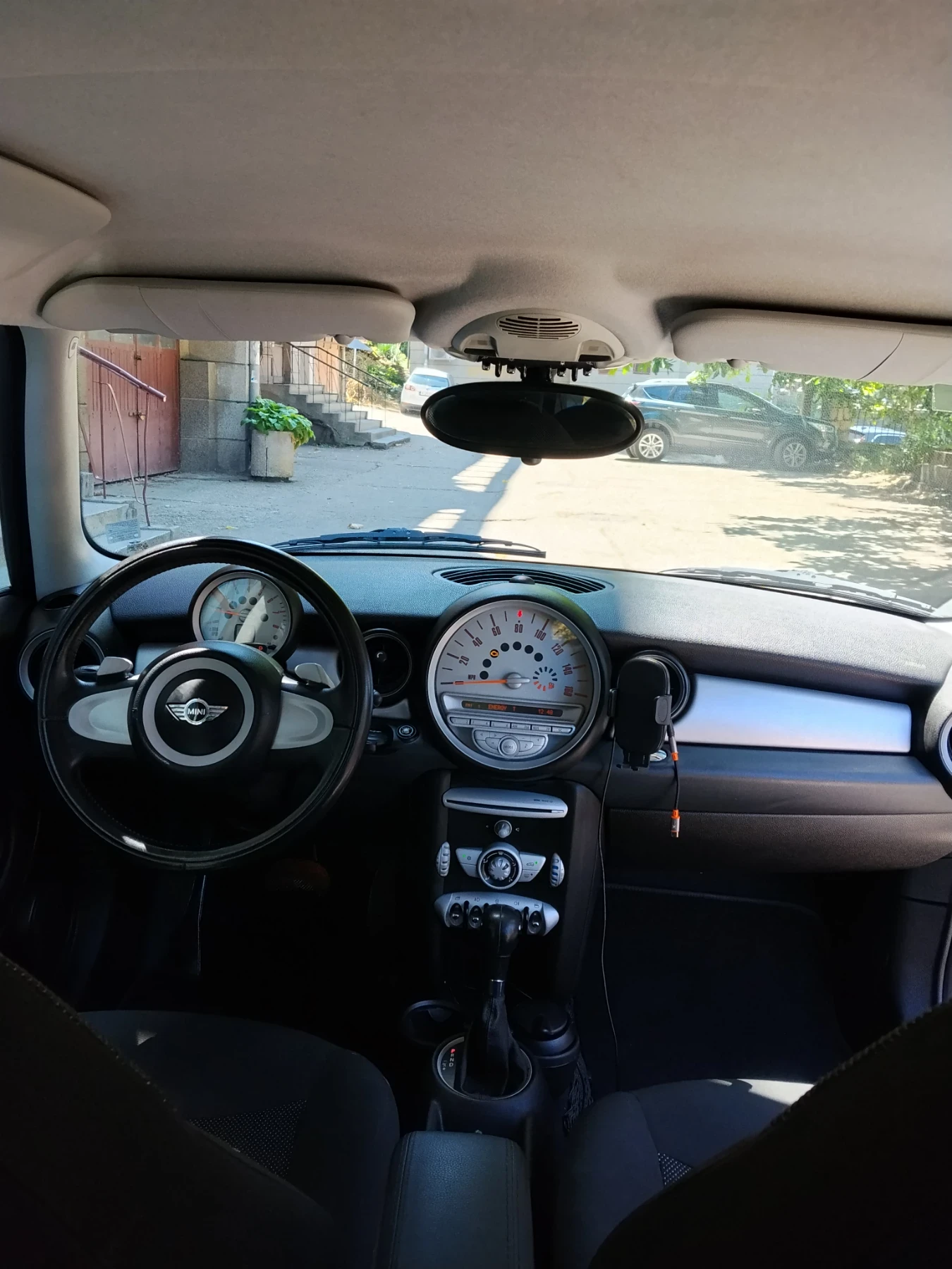 Mini One, снимка 7 - Автомобили и джипове - 55502872