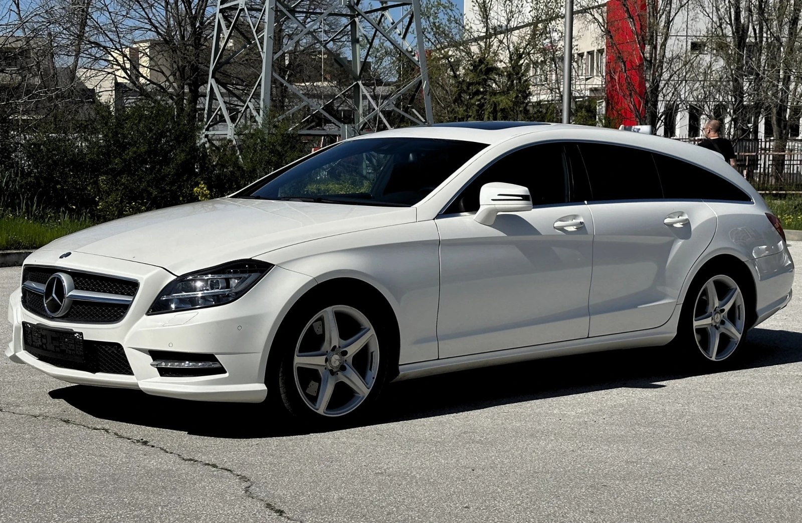 Mercedes-Benz CLS 350 Shooting Brake , AMG , 4matic, Швейцария, снимка 2 - Автомобили и джипове - 55557154