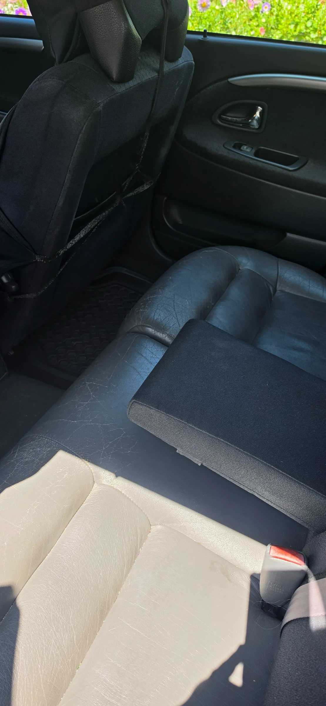 Volvo V40, снимка 4 - Автомобили и джипове - 55674421