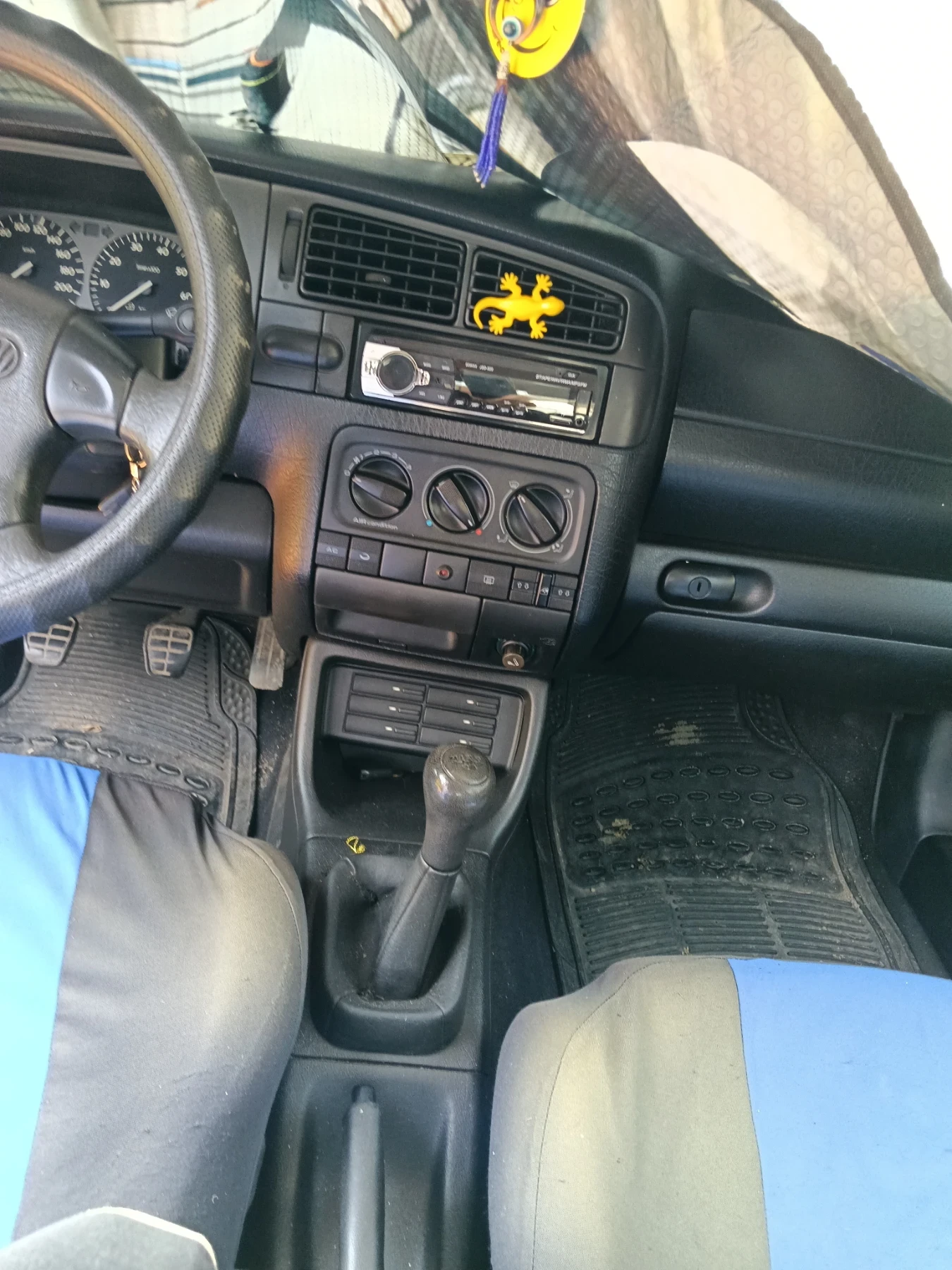 VW Golf, снимка 5 - Автомобили и джипове - 56005002