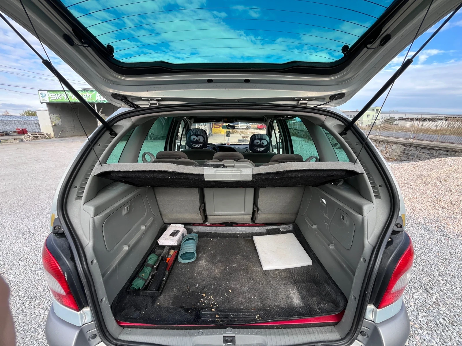Renault Scenic Conquest, снимка 9 - Автомобили и джипове - 56680671