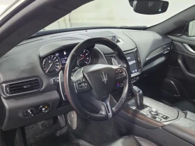 Maserati Levante S GRANLUSSO/Следене на ленти/Кейлес, снимка 10