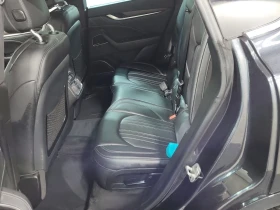 Maserati Levante S GRANLUSSO/Следене на ленти/Кейлес, снимка 13