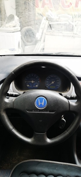 Honda Hr-v 1.6, снимка 7 - Автомобили и джипове - 44289911