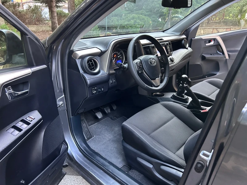 Toyota Rav4 2.0 D-4D, 4Х4 ! ПЪЛНА СЕРВ. ИСТОРИЯ !!!  , снимка 7 - Автомобили и джипове - 52112354