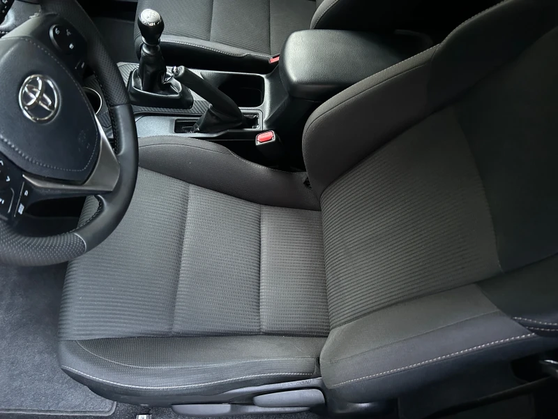 Toyota Rav4 2.0 D-4D, 4Х4 ! ПЪЛНА СЕРВ. ИСТОРИЯ !!!  , снимка 11 - Автомобили и джипове - 52112354