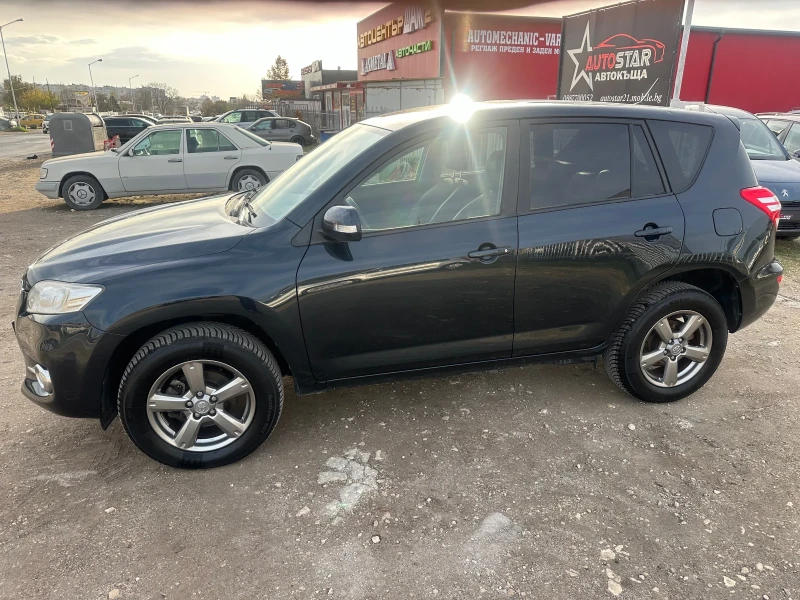 Toyota Rav4 2.2 D4D 4X4, снимка 3 - Автомобили и джипове - 52452068