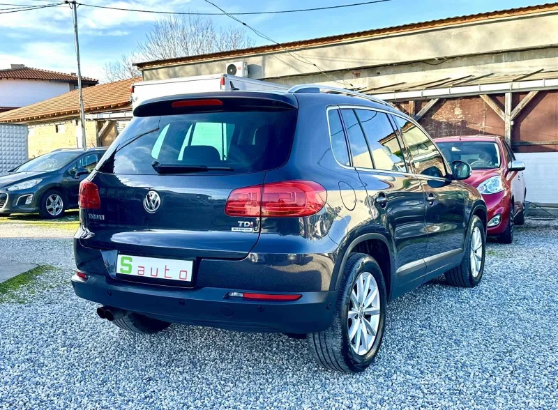 VW Tiguan 2.0TDI LOUNGE, снимка 3 - Автомобили и джипове - 53539408