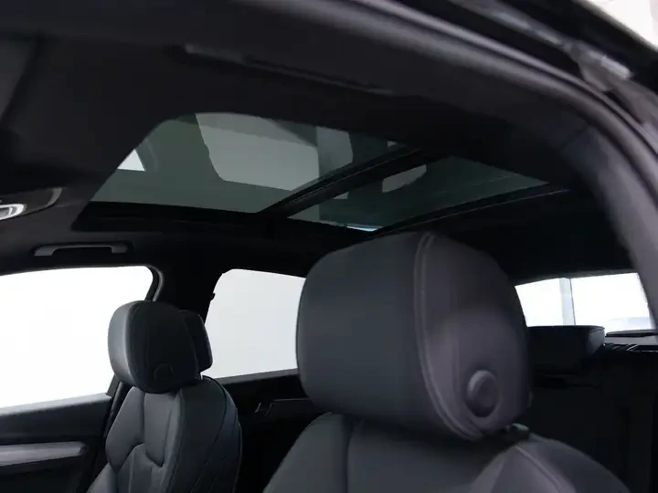 Audi Q5 45 TFSI Technik/Keyless/ПАНОРАМА/CARFAX, снимка 17 - Автомобили и джипове - 55173183