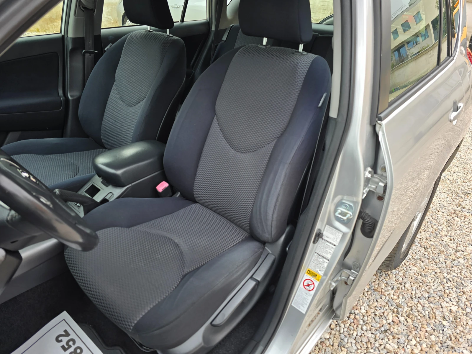 Toyota Rav4 2.0VVTI EXECUTIVE - изображение 7