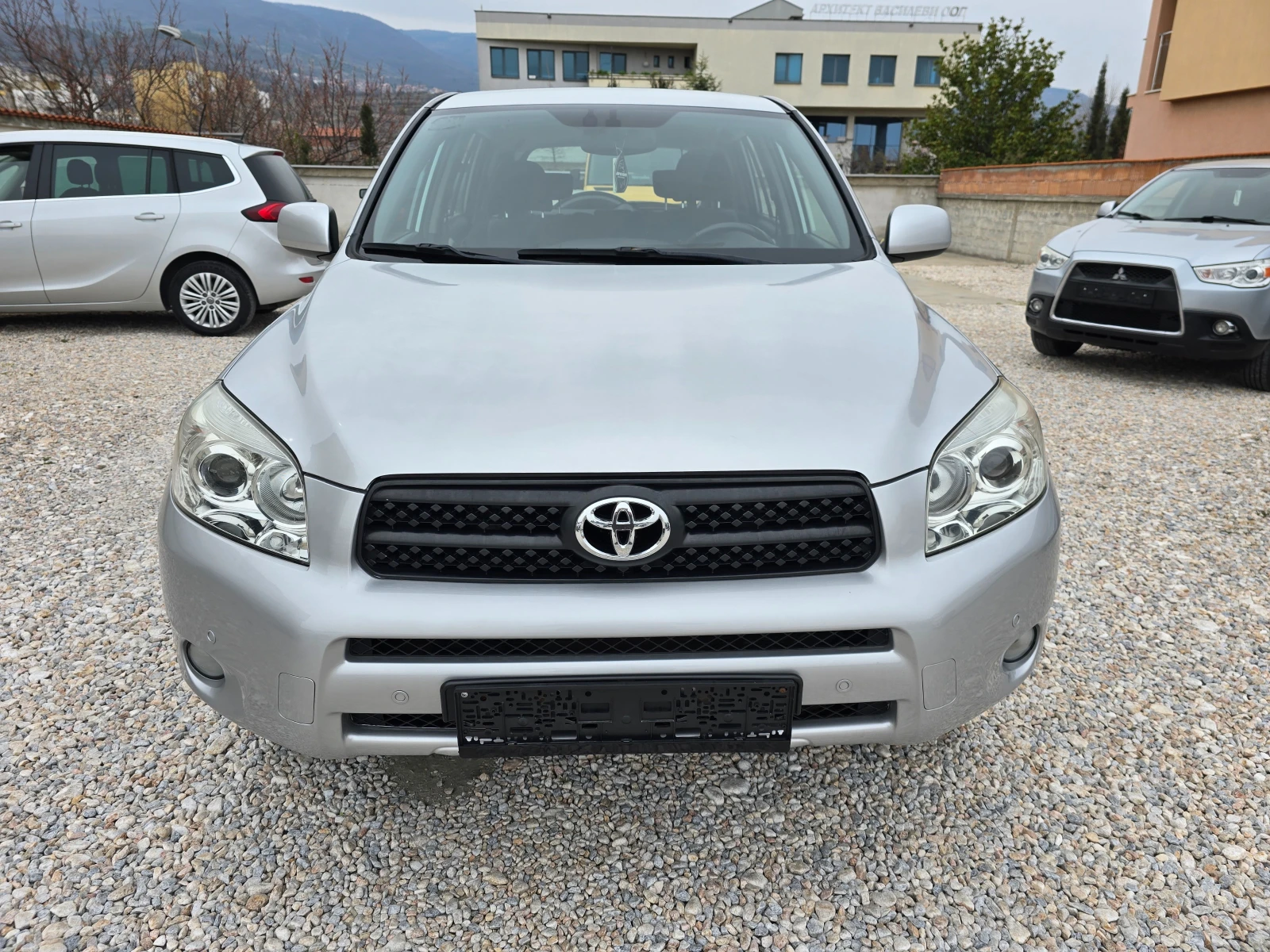 Toyota Rav4 2.0VVTI EXECUTIVE - изображение 6