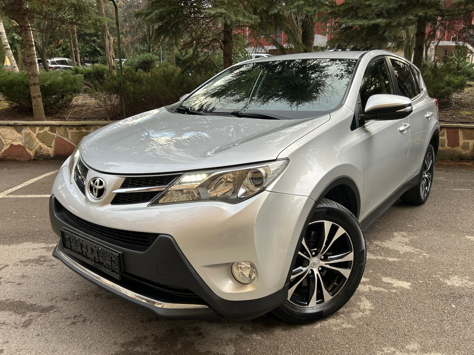 Toyota Rav4 2.0 D-4D, 4Х4, 139500км! ПЪЛНА СЕРВ. ИСТОРИЯ !!!   - изображение 2