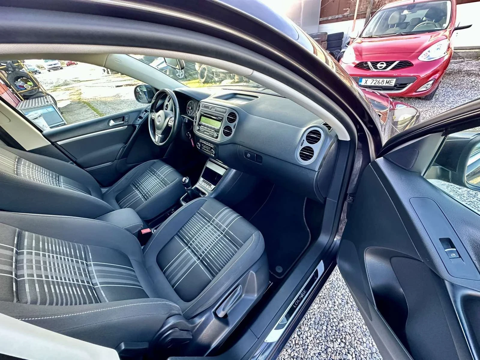 VW Tiguan 2.0TDI LOUNGE | Mobile.bg � ����������� 12