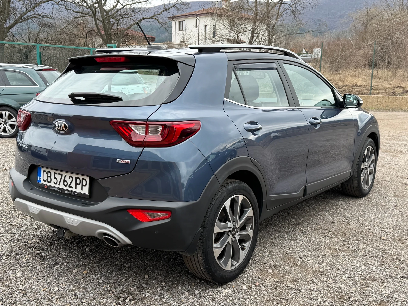 Kia Stonic 1.0 T-GDI / Гаранционен / Обслужен / Камера, снимка 6 - Автомобили и джипове - 53963659