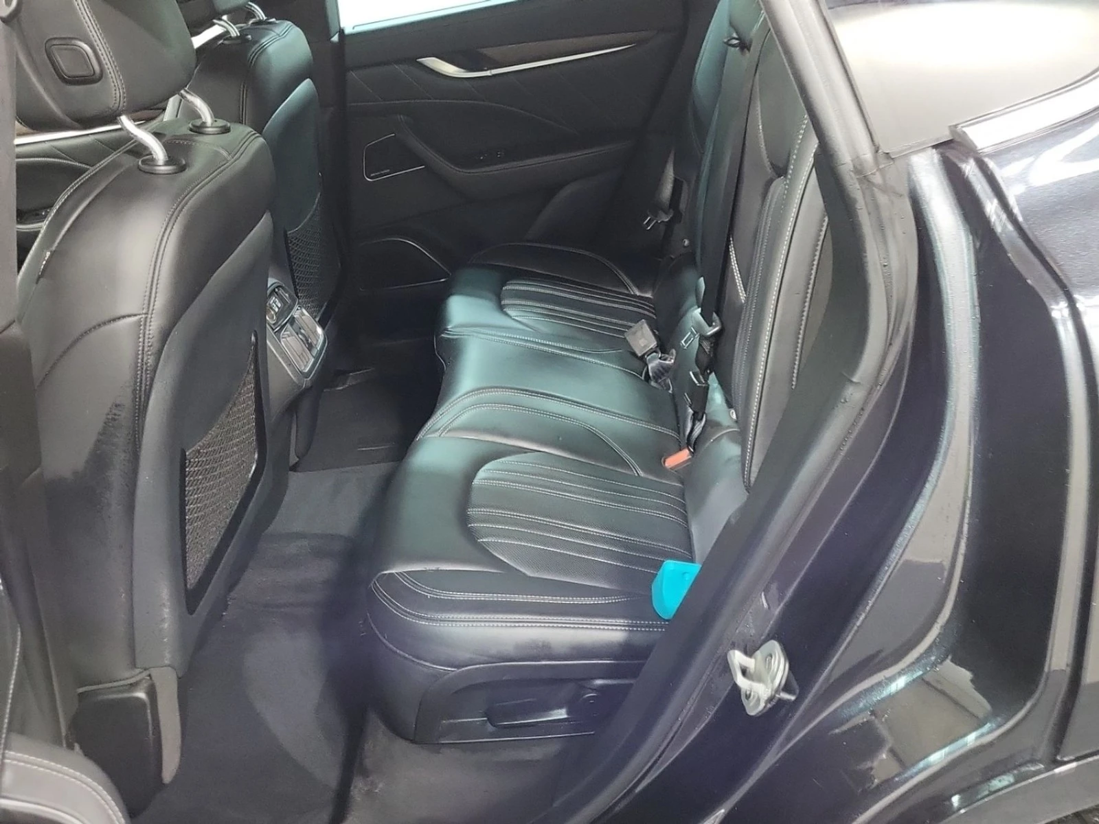 Maserati Levante S GRANLUSSO/Следене на ленти/Кейлес, снимка 13 - Автомобили и джипове - 54228666