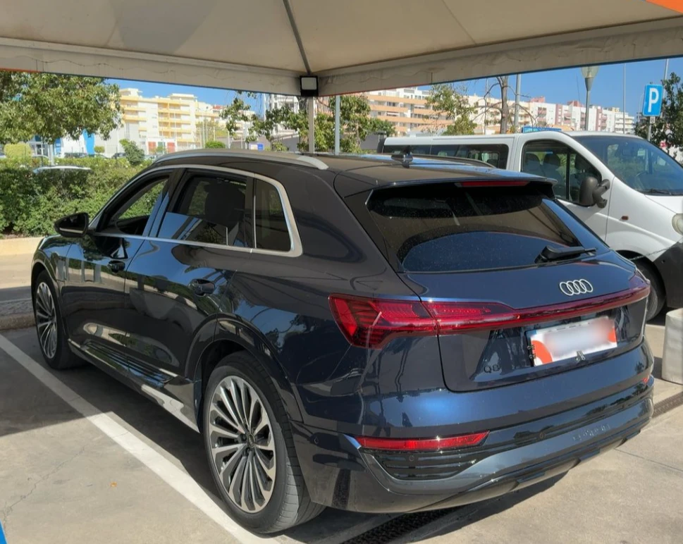 Audi Q8 E Tron 50 Quattro, снимка 3 - Автомобили и джипове - 54761625