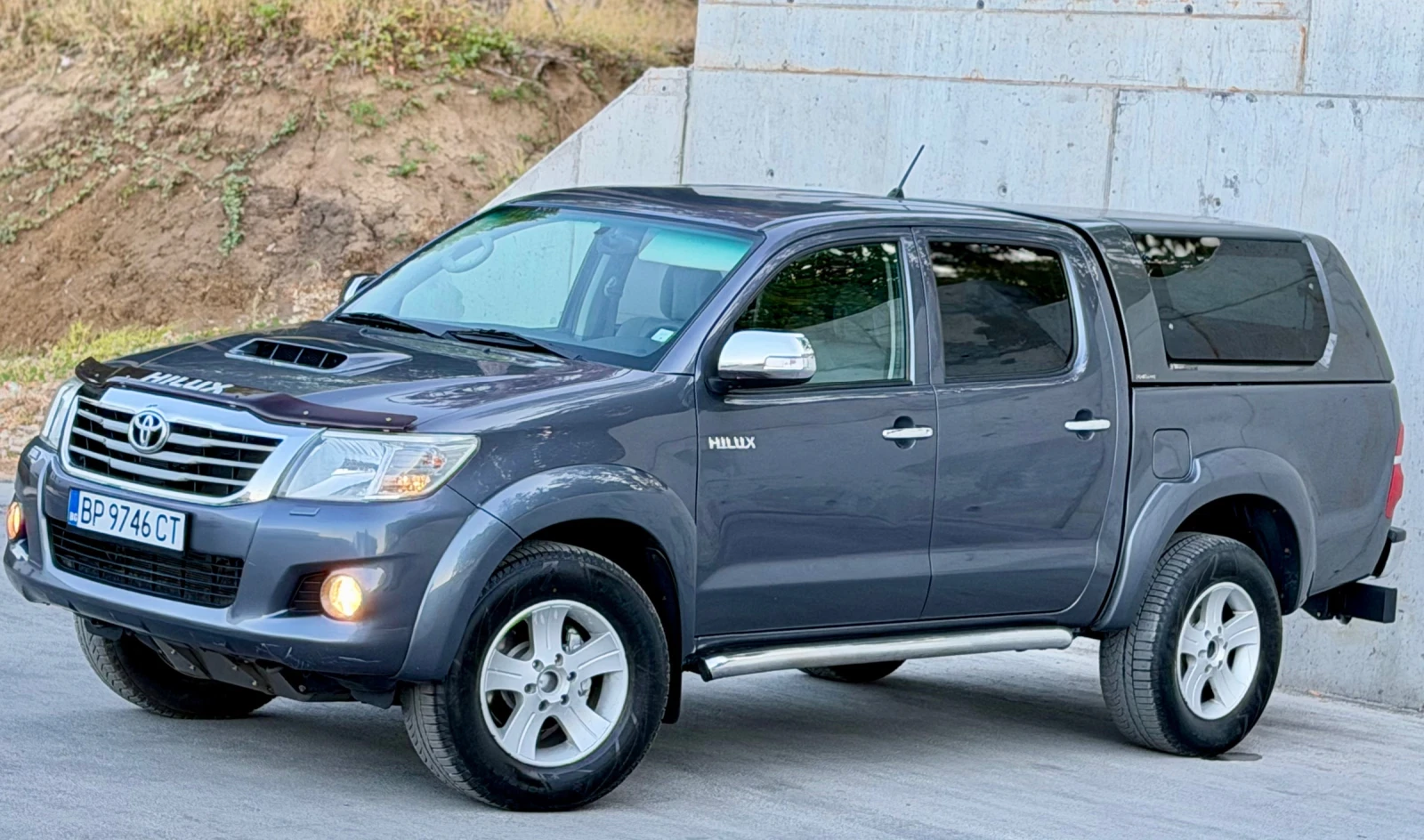 Toyota Hilux 3.0D  171 к.с.  * Нов Внос* * Invicible* * Камера*