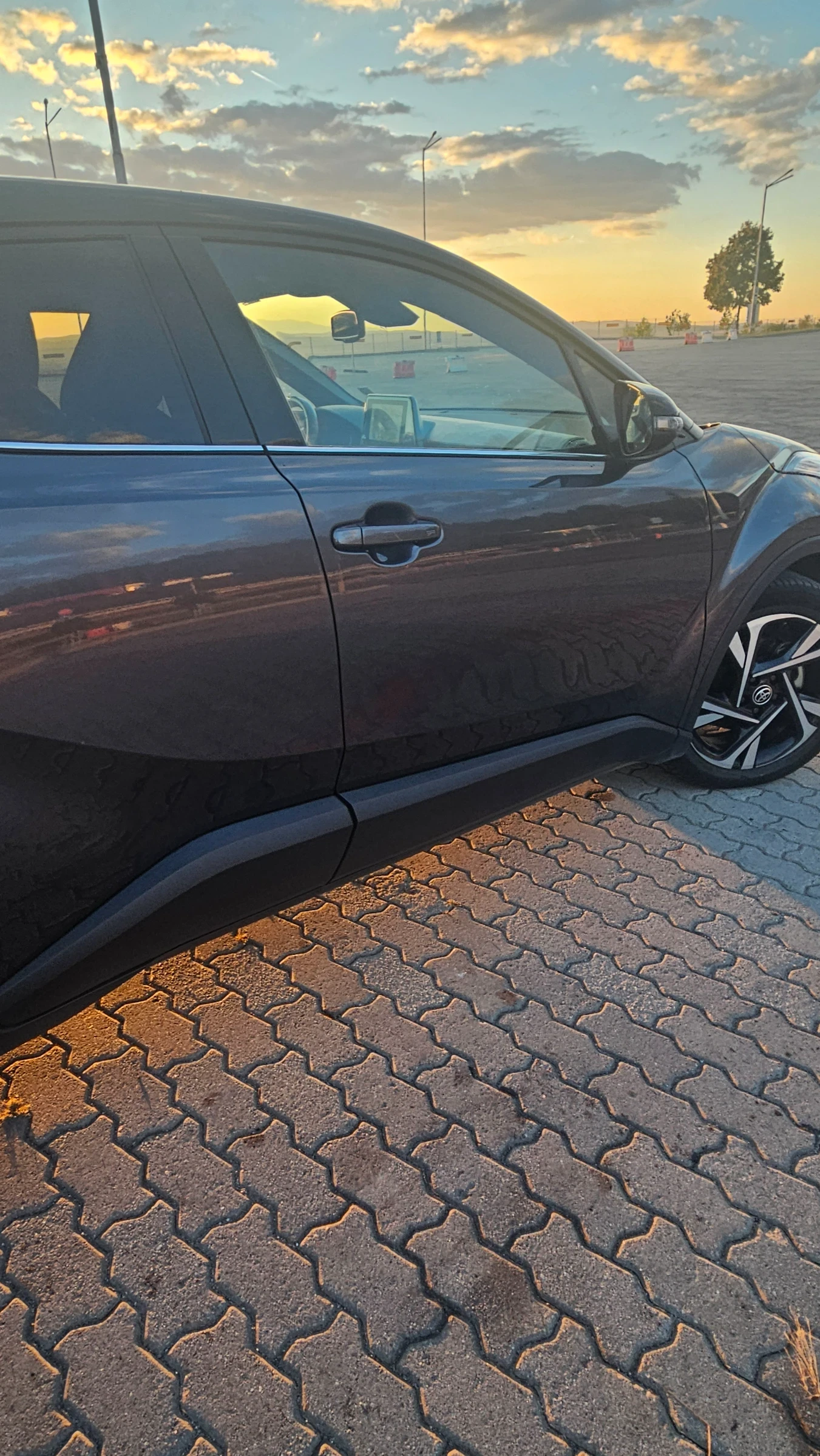 Toyota C-HR, снимка 5 - Автомобили и джипове - 56334211