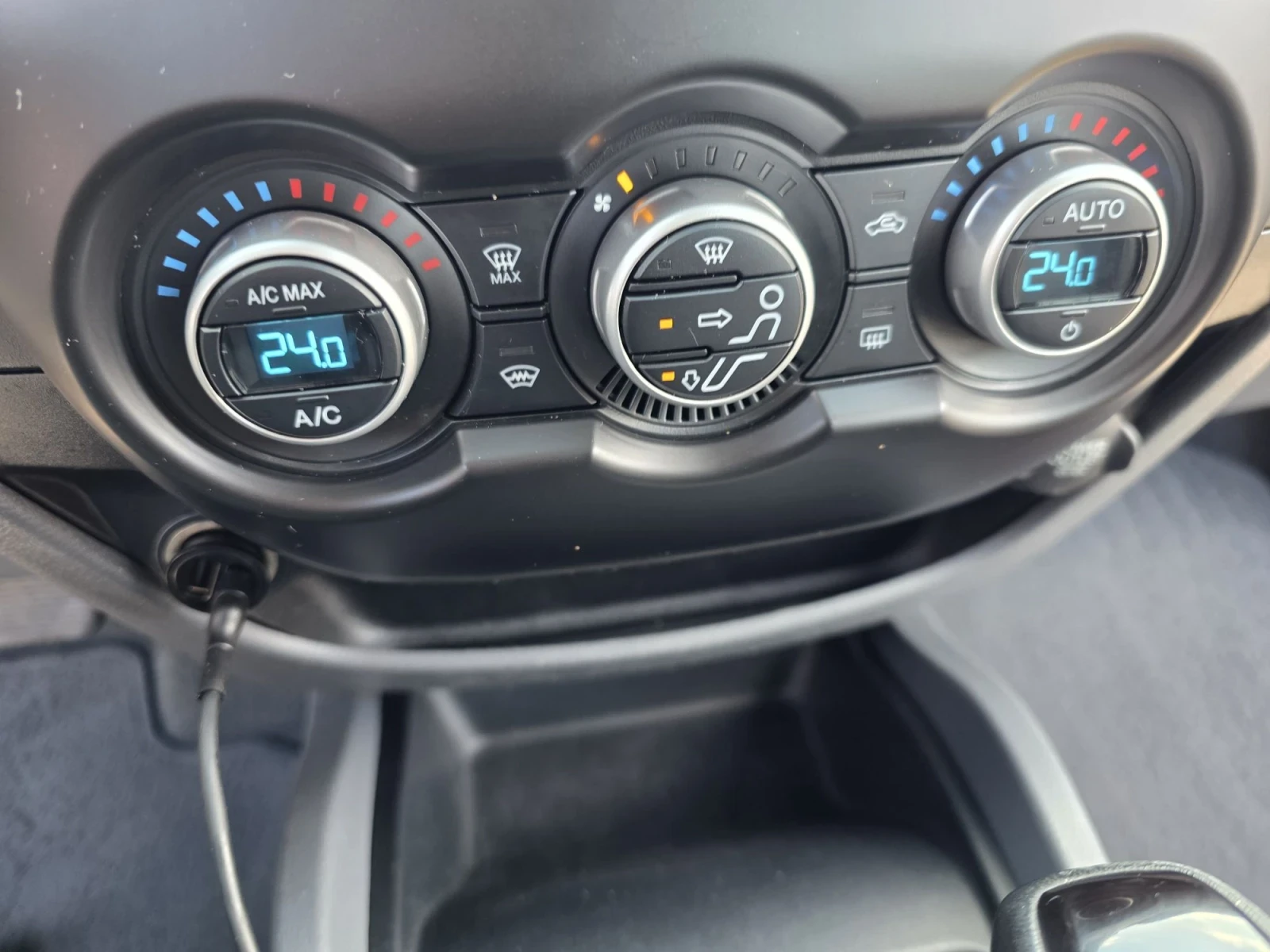 Ford Ranger WILDTRAK 3.2, снимка 8 - Автомобили и джипове - 56598945