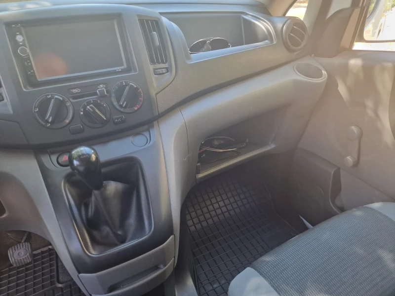 Nissan NV200 С газов инжекцион , снимка 8 - Бусове и автобуси - 52264263