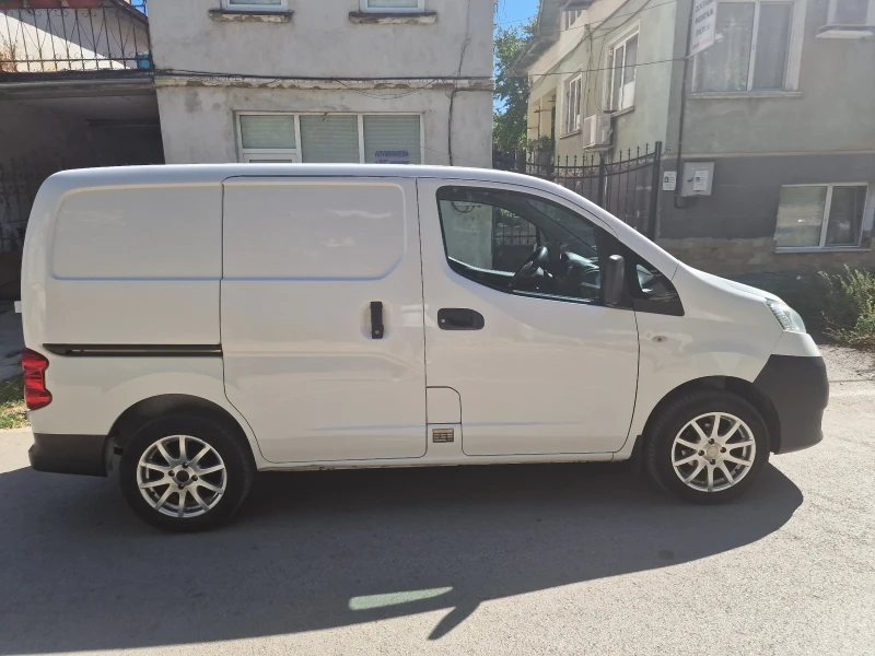 Nissan NV200 С газов инжекцион , снимка 2 - Бусове и автобуси - 52264263