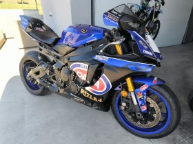  Yamaha YZF-R1