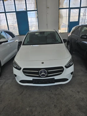 Mercedes-Benz B 180, снимка 1
