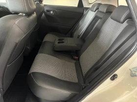 Toyota Auris HYBRID - AUTO/ LINE ASS/ HEAT/ PANORAMA - 24400 лв. - 77471692 16