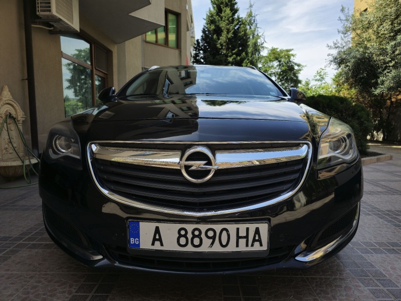 Opel Insignia, снимка 1 - Автомобили и джипове - 46417463