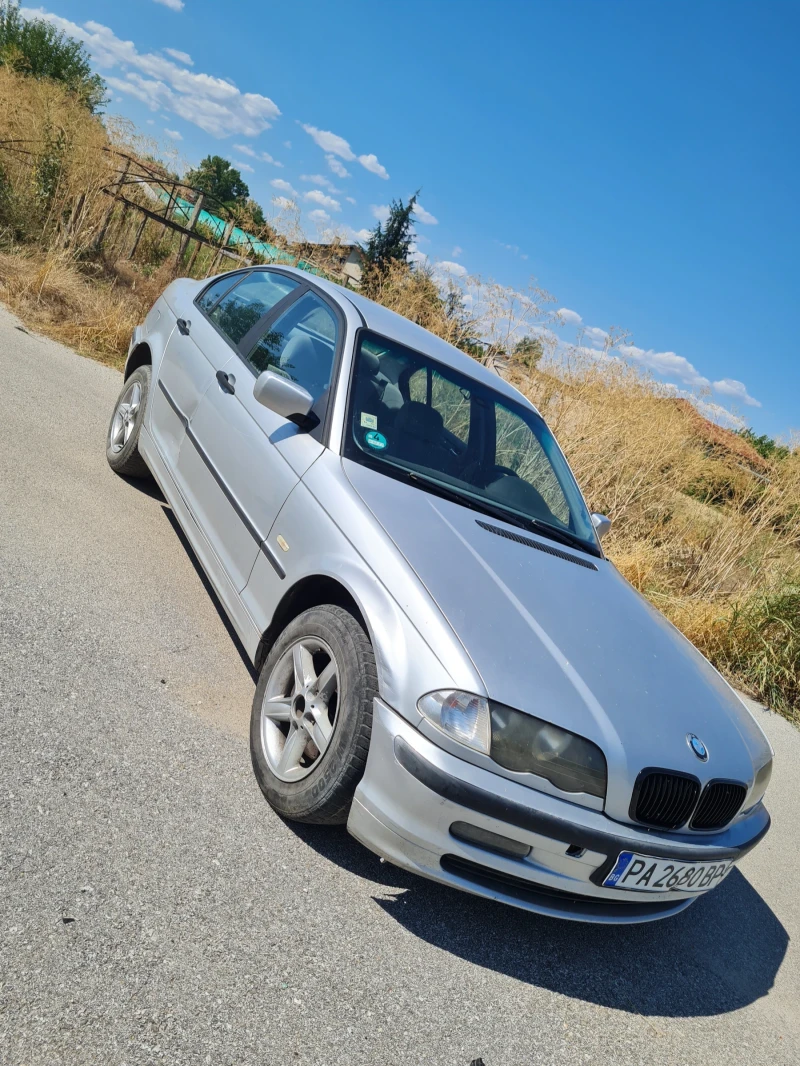 BMW 320, снимка 6 - Автомобили и джипове - 47697054