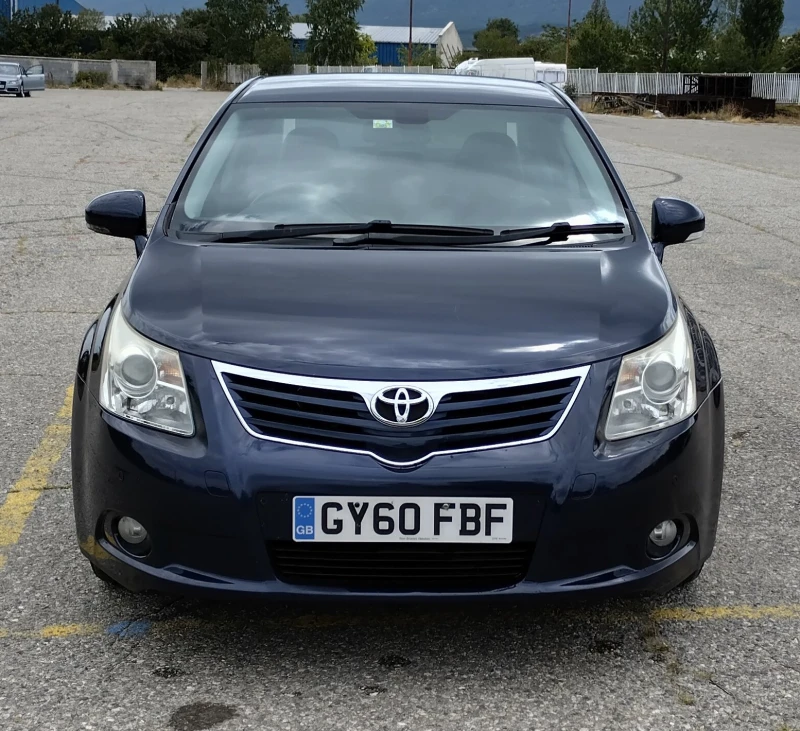 Toyota Avensis 1.8 Газ - Бензин, снимка 3 - Автомобили и джипове - 47387209