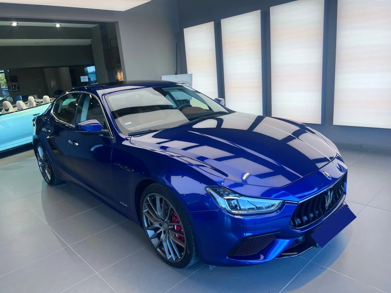 Maserati Ghibli SQ4, снимка 1 - Автомобили и джипове - 47770879