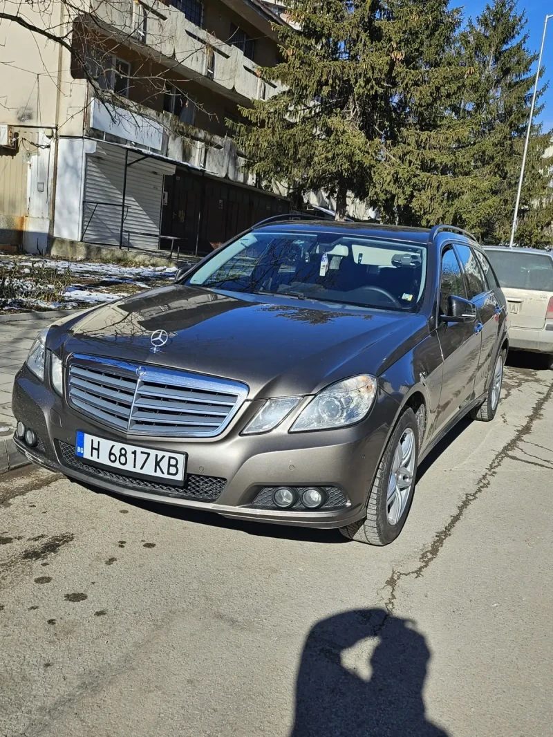 Mercedes-Benz E 200 Е200 CGI, снимка 9 - Автомобили и джипове - 47793511