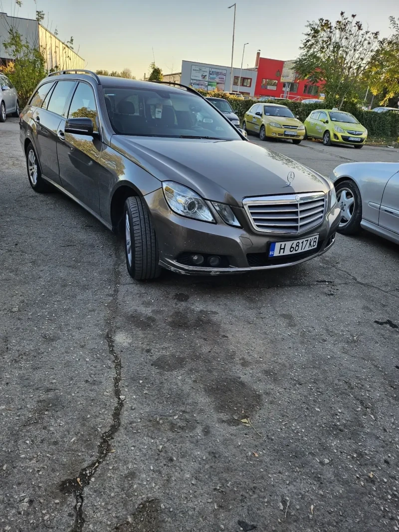 Mercedes-Benz E 200 Е200 CGI, снимка 13 - Автомобили и джипове - 47793511