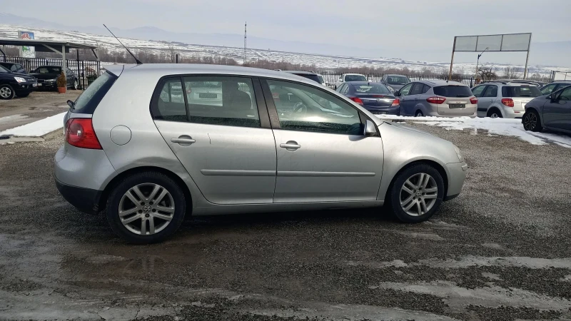 VW Golf 1.6i102ксАГУ А/С, снимка 8 - Автомобили и джипове - 48753712