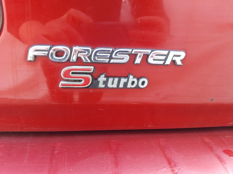 Subaru Forester 2.0Turbo, снимка 6 - Автомобили и джипове - 49416873