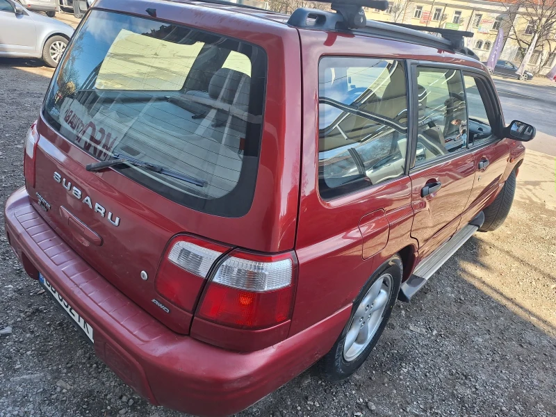 Subaru Forester 2.0Turbo, снимка 4 - Автомобили и джипове - 49416873